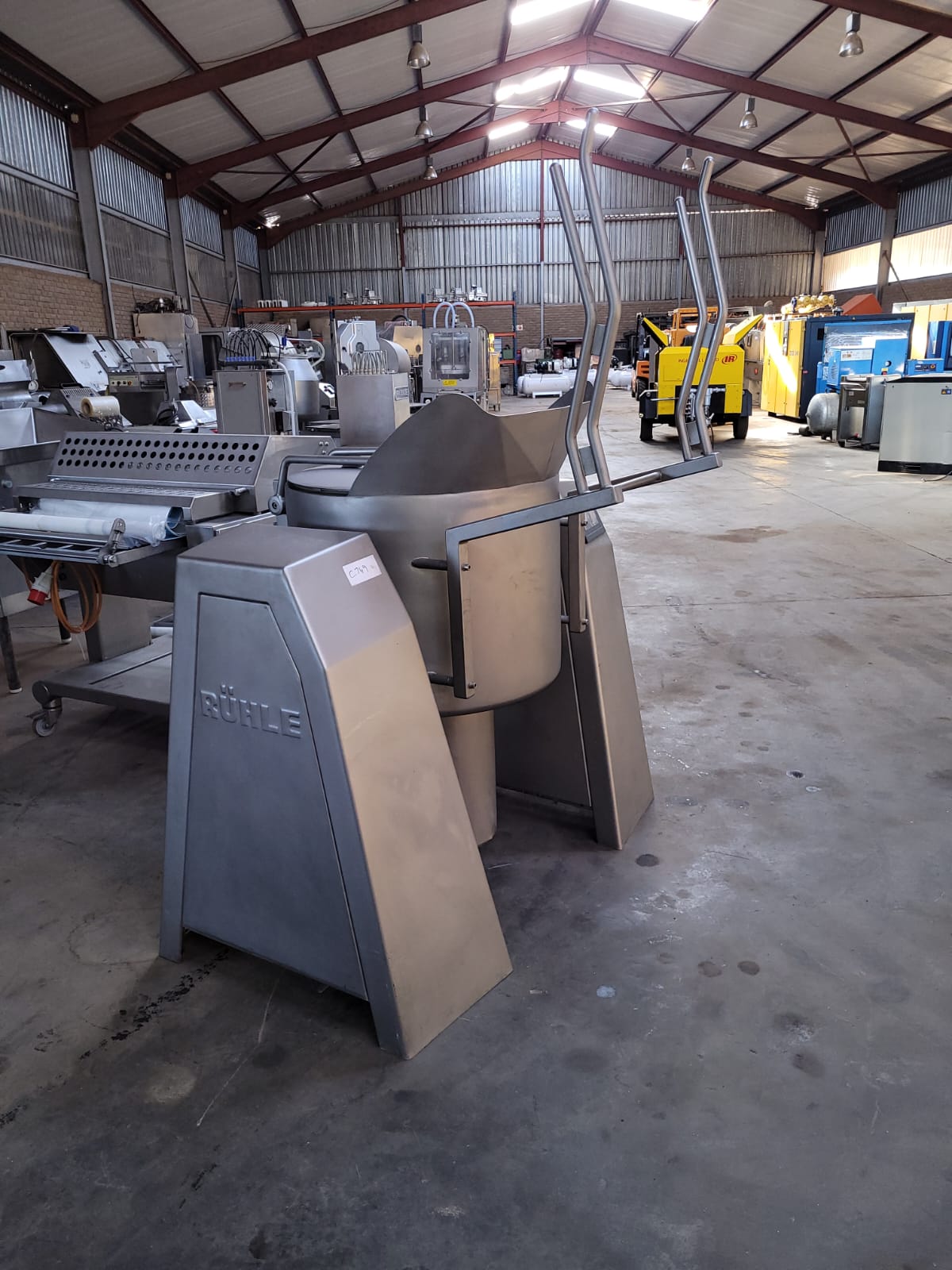 Completely Refurbished - Ruhle Vacuum Tumbler - 200Lt